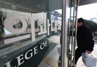 지역 의료 공백, ‘우리 동네 의사’가 메운다