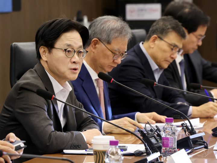 김민석 국무총리, 빌 게이츠 이사장과의 만남… 글로벌 보건 협력 강화 논의