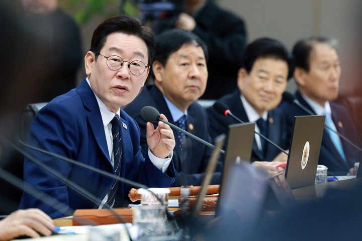 정부, 고유가 민생 충격 ‘전쟁 추경’으로 정면 대응